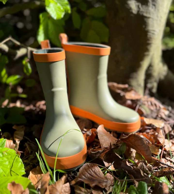 Nut green WelliePaws boots
